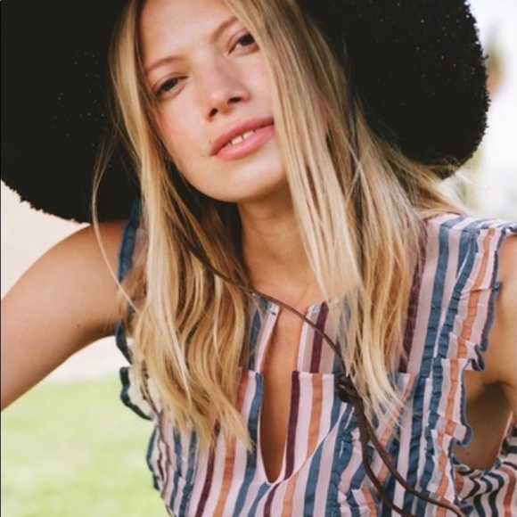 Maeve Tops - Maeve Elisabetta Ruffled Striped blouse sz 0 New